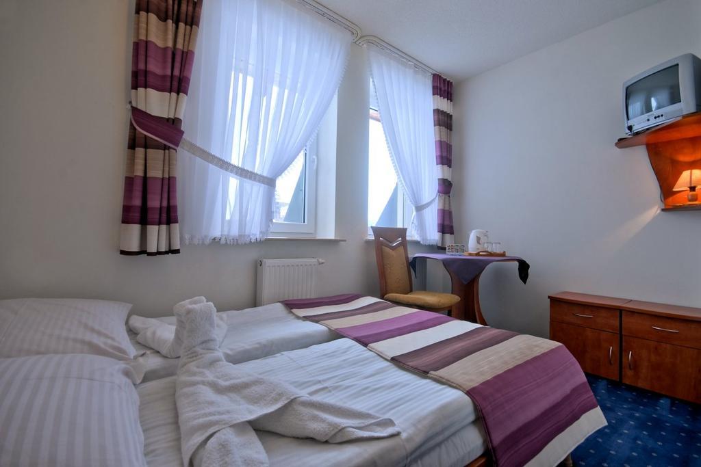 Dom Wczasowy Angelika Basen Jacuzzi Sauna W Cenie Pobytu Murzasichle Exterior photo